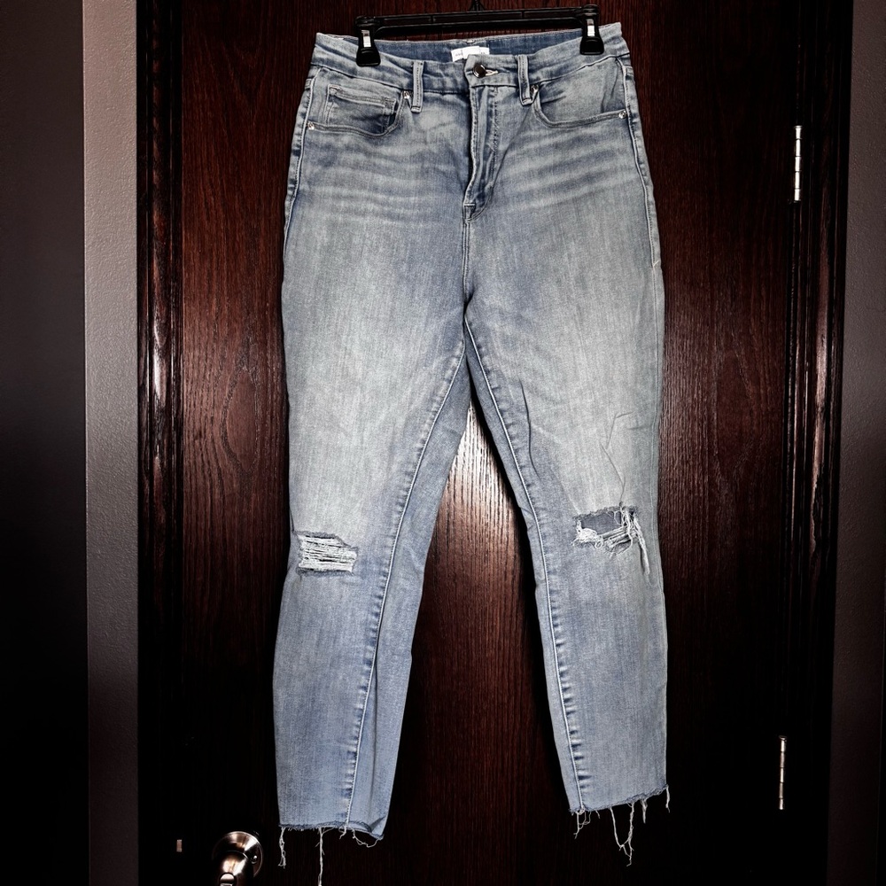 GOOD AMERICAN Distressed Light Blue Women's Jeans